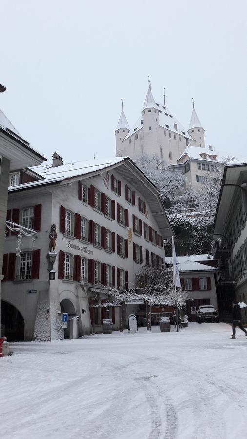 Zunfthaus Zu Metzgern Hotel ทูน ภายนอก รูปภาพ